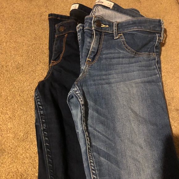 Two pair of Hollister jeans sz 11 - Picture 2 of 5
